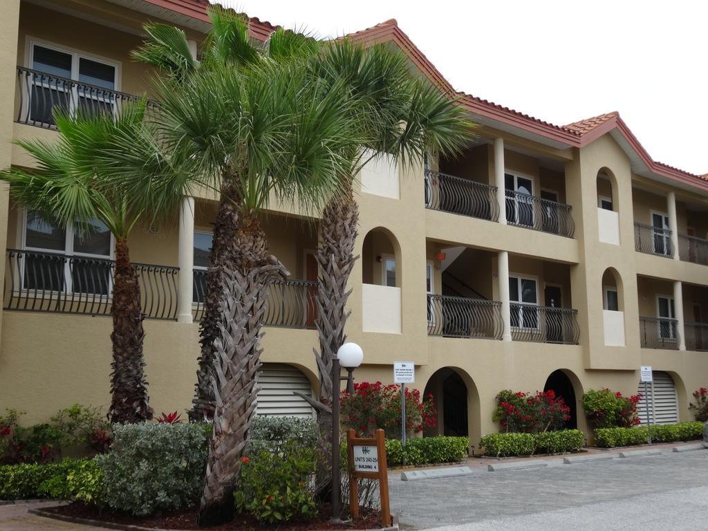 Queens Gate Resort Bradenton Beach Exterior foto